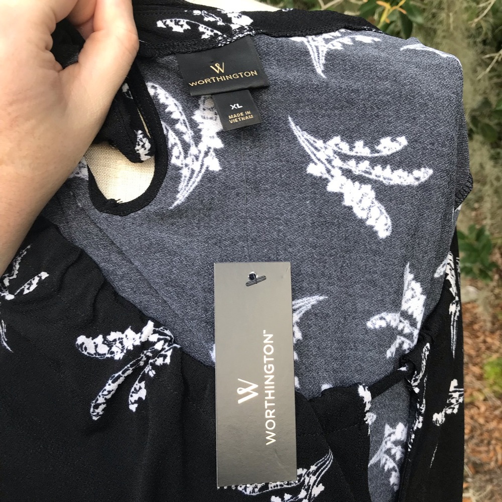 Worthington Short Sleeve XLarge Floral Blouse - Picture 4 of 4